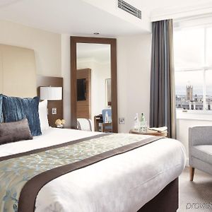 Standard Zimmer mit Kingsize-Bett